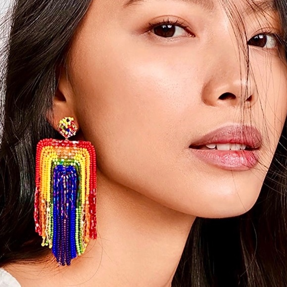 🌺🎉HP🎉🌺 NWT Deepa Gurnani Rainbow Fringe Chandeliers - Picture 13 of 16